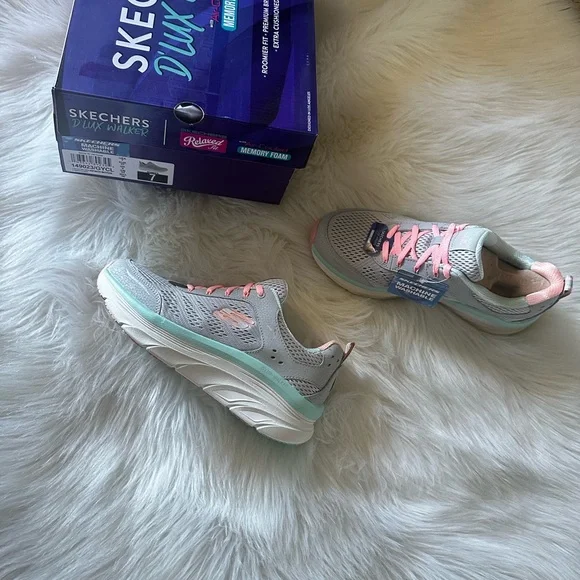 Skechers D’Lux Walker Infinite Motion. Sz 7. - Picture 8 of 10